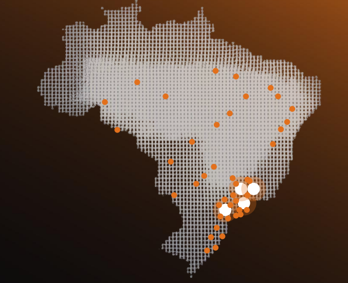 Mapa ilustrativo dos contratos da Álamo Engenharia no Brasil, com silhueta pontilhada e pontos concentrados no Sudeste